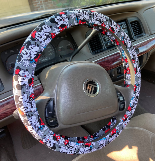 MM Steering Wheel Cover MM And Minnie Loving Pattern Driving Wheel Cover White Gray