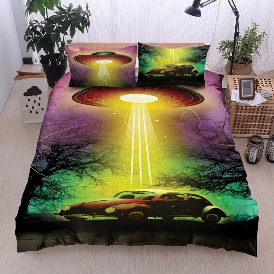 UFO Bedding Set UFO Kidnaps Car Graphic Duvet Covers Colorful Unique Gift