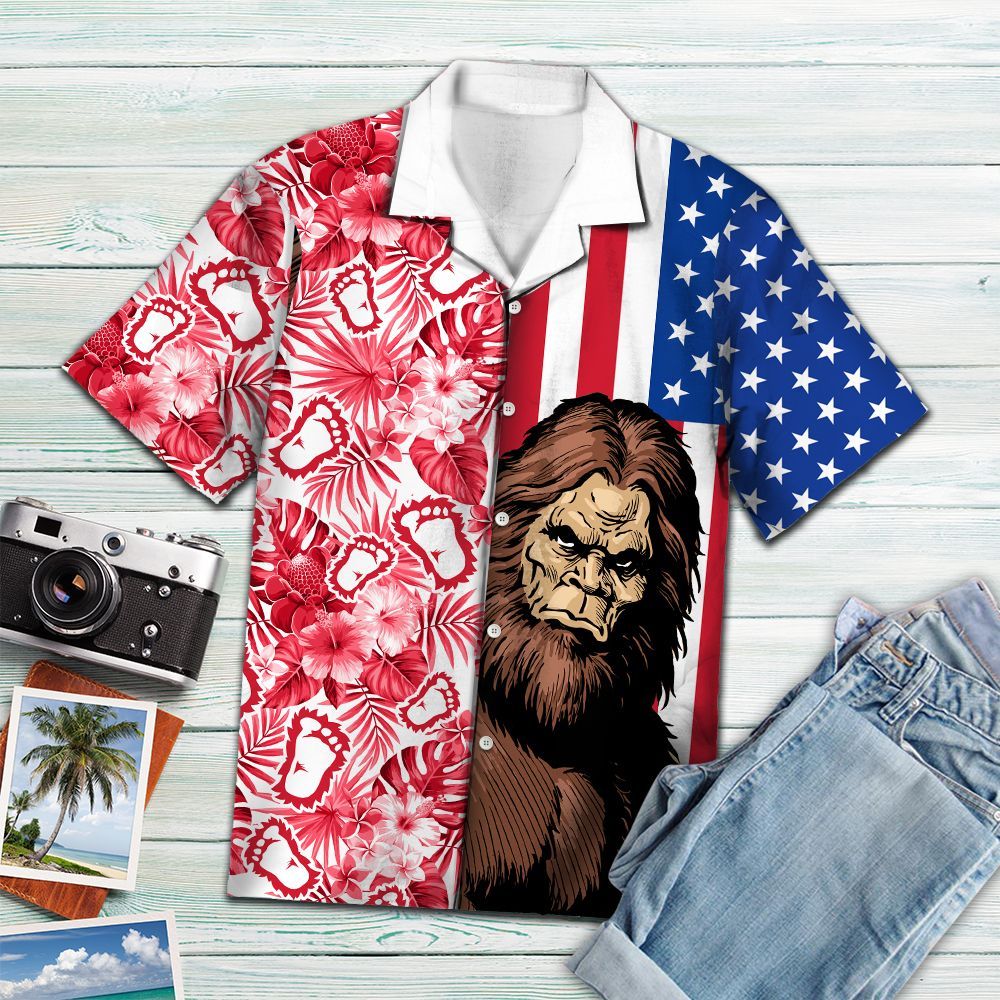 Unifinz Bigfoot Hawaiian Shirt Bigfoot American Flag Footprints Hawaii Aloha Shirt 2022