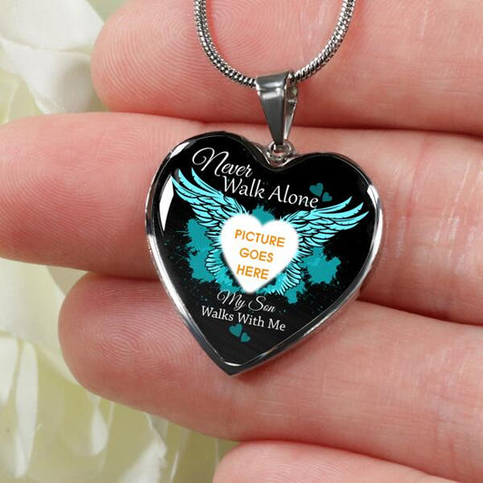 Personalized Memorial Heart Necklace Never Walk Alone Wings For Mom Dad Grandma Daughter Son Custom Memorial Gift M169