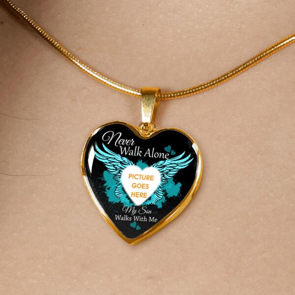 Personalized Memorial Heart Necklace Never Walk Alone Wings For Mom Dad Grandma Daughter Son Custom Memorial Gift M169