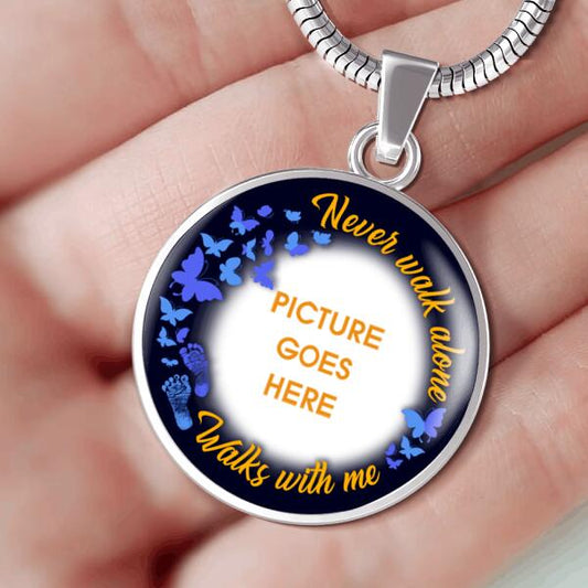 Personalized Memorial Circle Necklace Never Walk Alone Walks With Me For Mom Dad Grandma Daughter Son Custom Memorial Gift M435