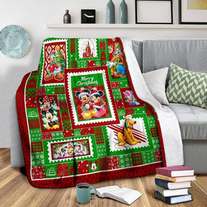 DN Blanket MK And MM Mouse With Friends Merry Christmas Red Green Blanket