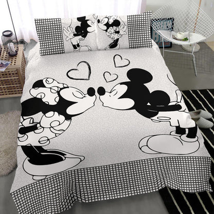 MM Bedding Set DN MM And Minnie Kissing Duvet Covers Gray Unique Gift